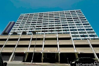 Building Photo - 1560 Kanunu St