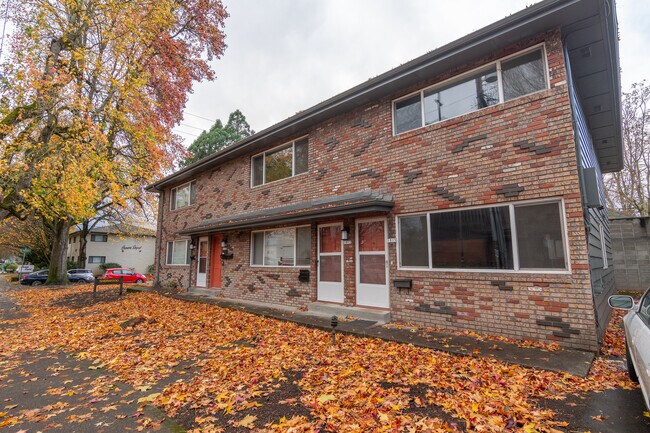Building Photo - 1815 NE 21st Ave