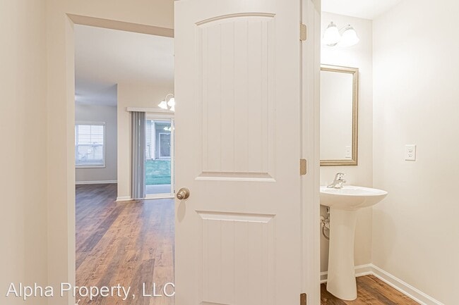 Building Photo - 3 br, 2.5 bath House - 104 Sweet Almond Ct