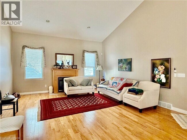 Building Photo - 765 Chesapeake Dr