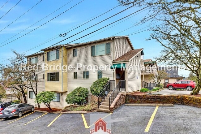 Building Photo - 4314 Southwest View Point Ter