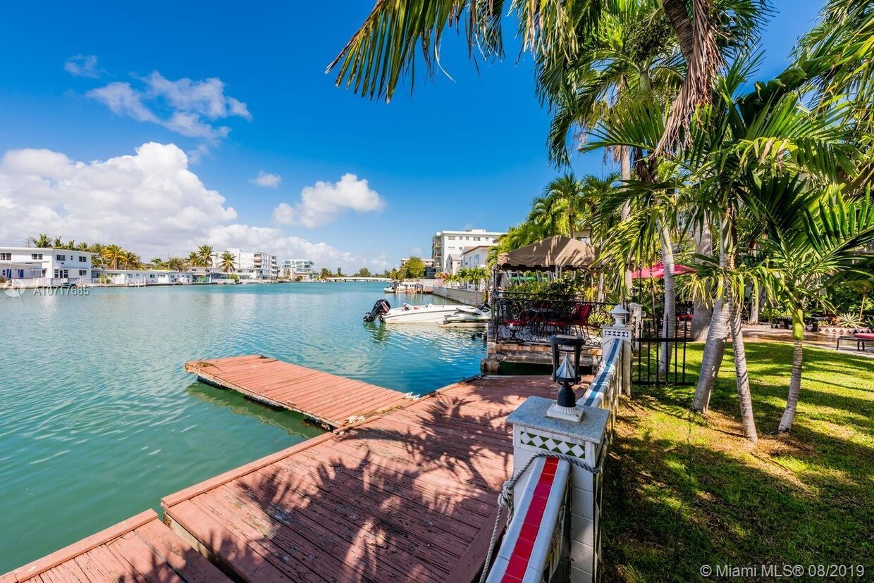 8142 Byron Ave Unit 10, Miami Beach, FL 33141 Apartment for Rent in