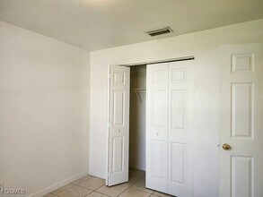 Building Photo - 1122 Harry Ave S