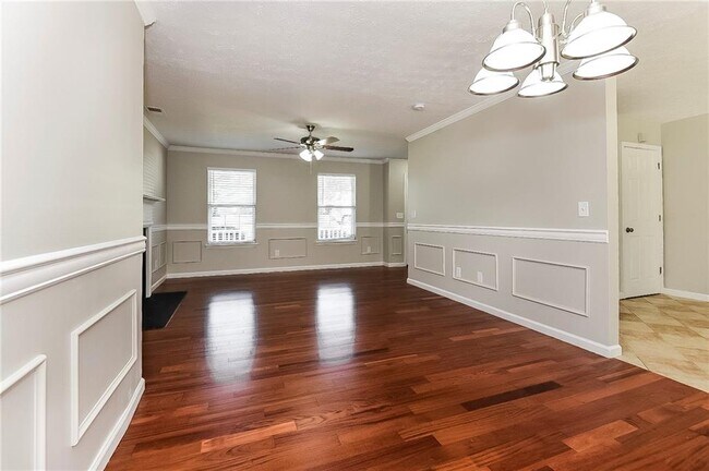 Building Photo - 3032 Lake Park Trail