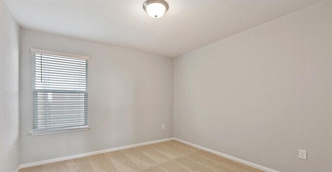 Building Photo - 14111 Macquarie Dr