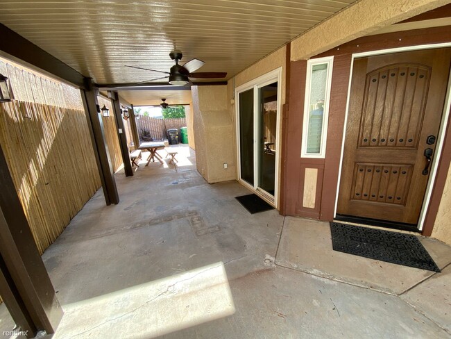 Building Photo - 3 br, 2 bath House - 27913 Antelope Rd