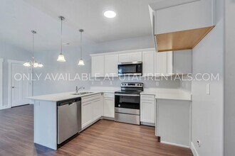 Building Photo - 13537 Commodus Dr