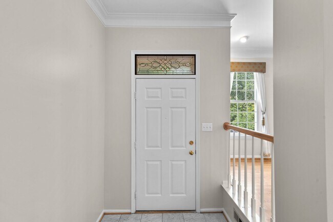 Foto del edificio - 3 Bed 2 Full Bath/2 Half Bath - Rockville Townhouse - Move In Ready