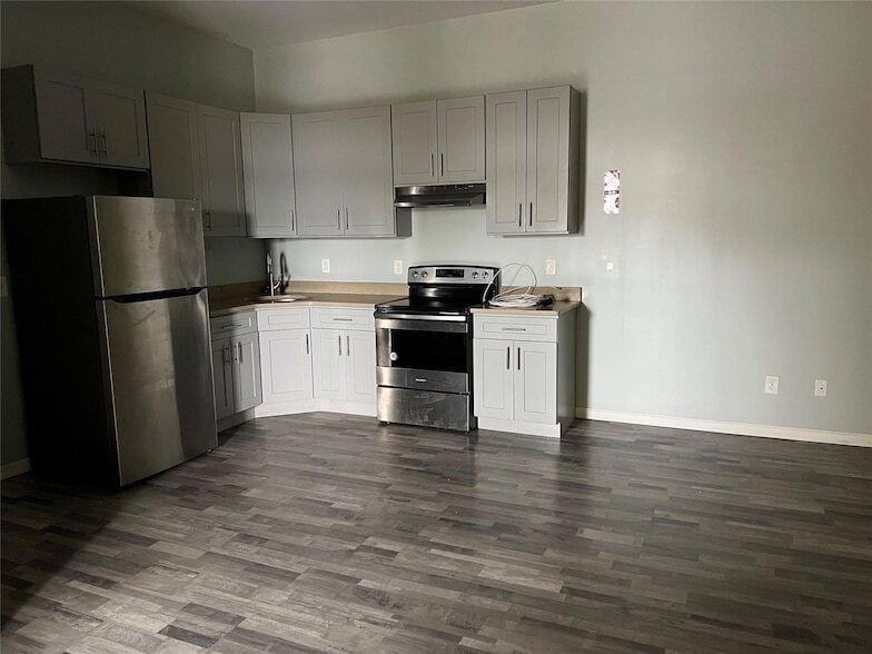 Primary Photo - 59-61 North Street Unit 3D
