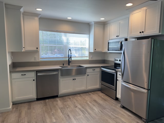 Building Photo - 405 S 11th St