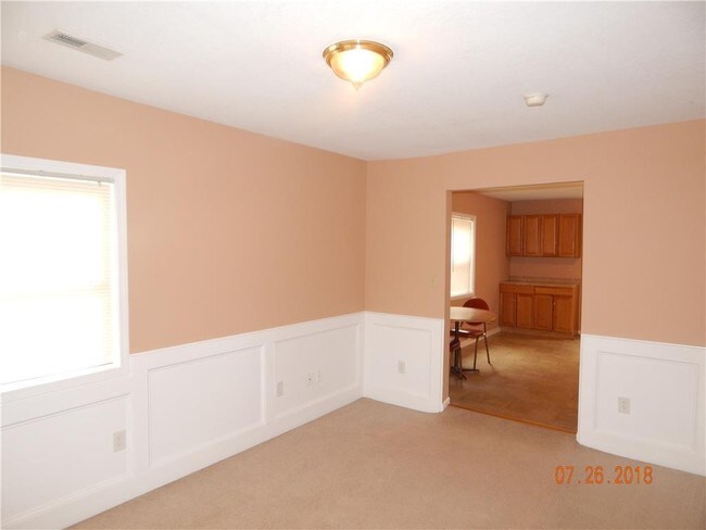 Interior Photo - 818 N 2nd St