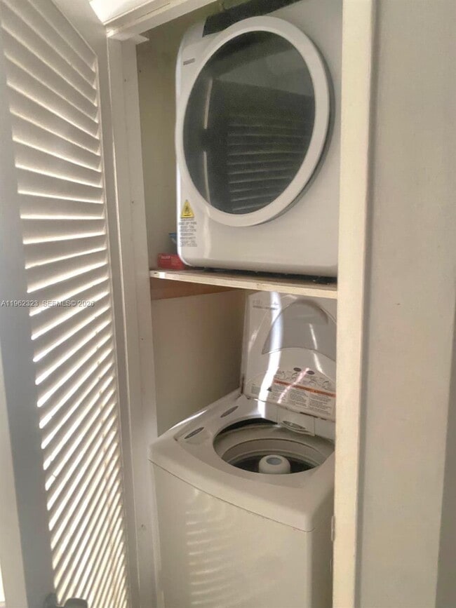 Building Photo - 7340 SW 82nd St