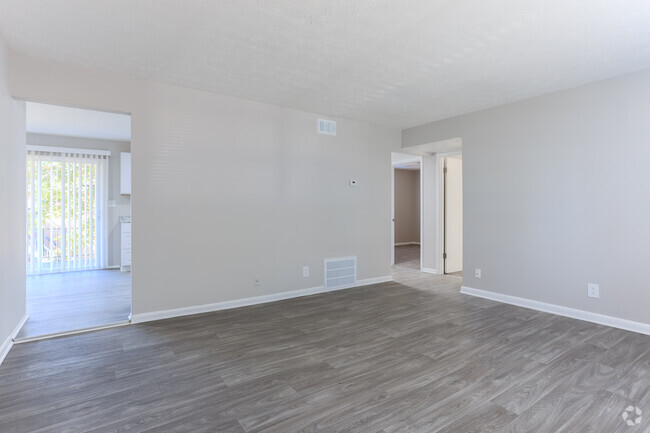 2BR, 1BA - 850SF - Living Room - Wyndham Hill Apartments