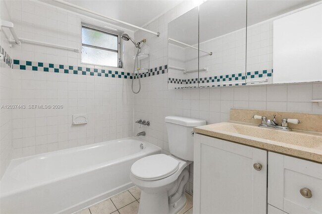 Foto del edificio - 677 SW 9th Ave