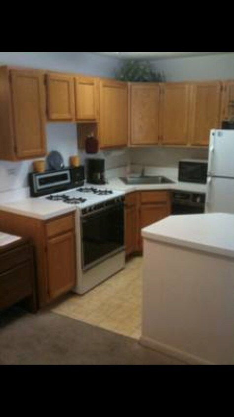 Remodeled kitchen with dishwasher - 7429 Hwy SW