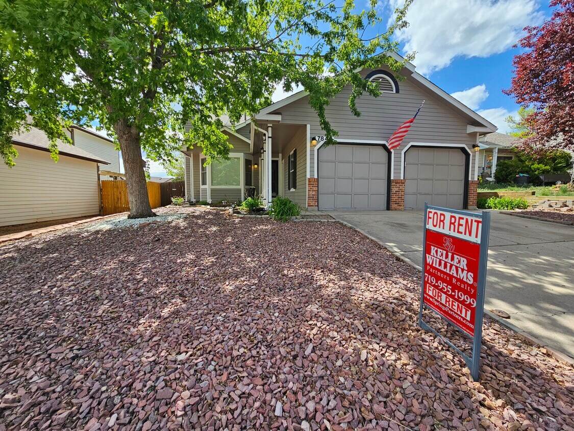 Foto principal - 7840 Lindsey Dr