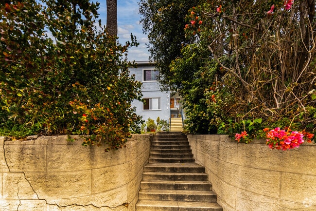 Entrance - 3101 3rd St