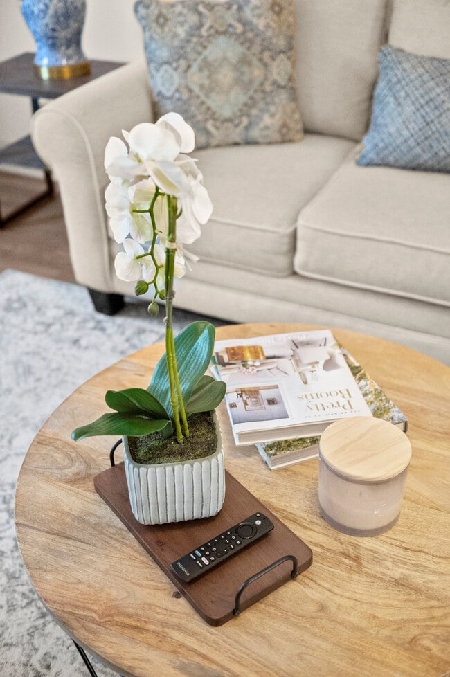 Building Photo - 35980 Cane Market Rd