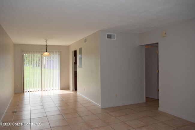 Building Photo - 3512 Tree Ridge Ln NE