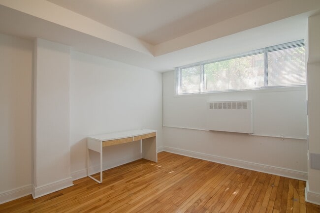 Photo du bâtiment - 4515 Rue Dupuis