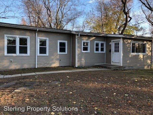 Primary Photo - 19 Henning Dr
