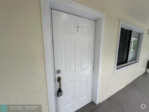 Building Photo - 3007 N Andrews Ave