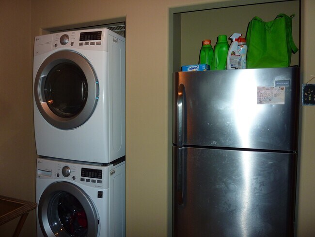 Foto del edificio - Renovated Condo UT Fort Sanders Area