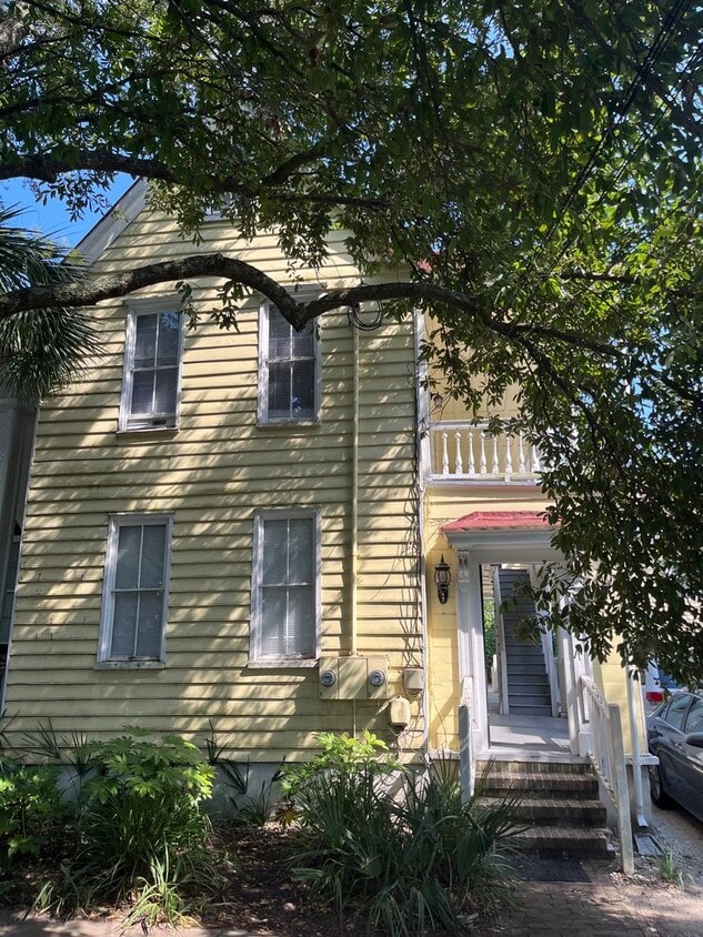 Primary Photo - 53 Bull St
