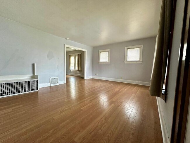 Foto del edificio - 669 1/2 Grant St.
