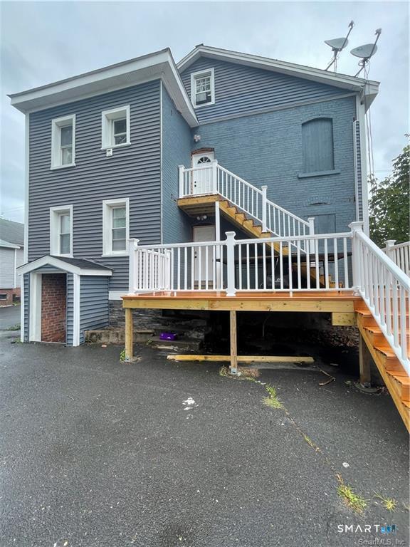 Foto del edificio - 1044 Farmington Ave