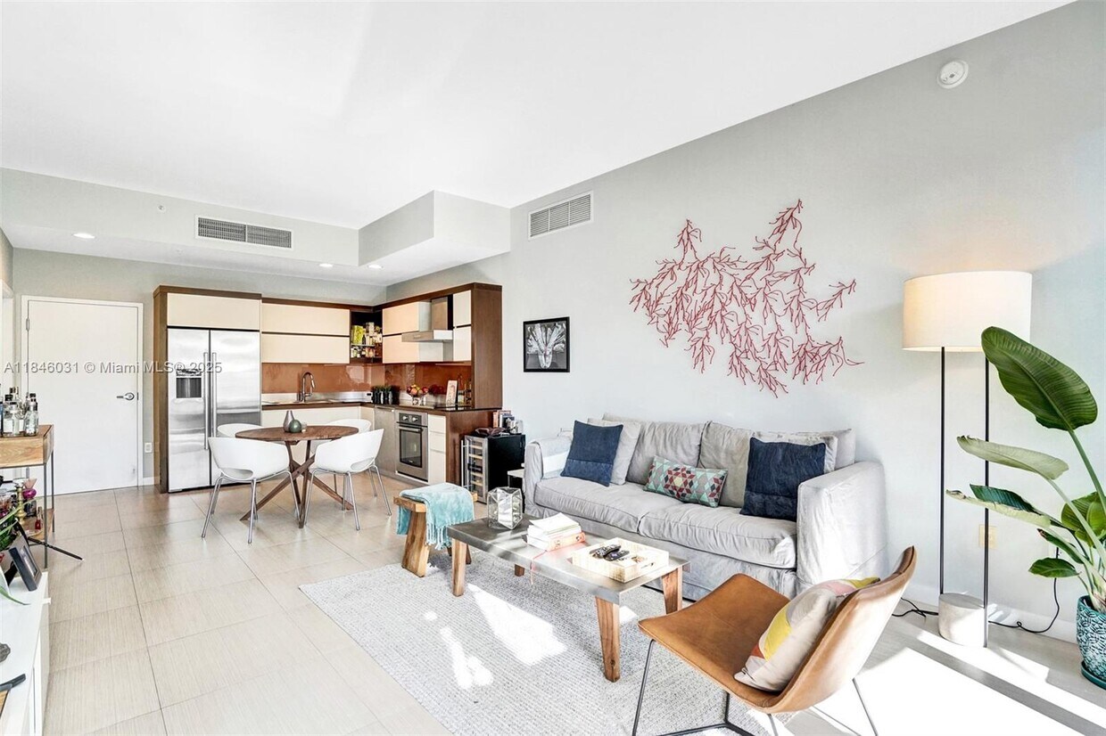 Foto principal - 2100 Park Ave