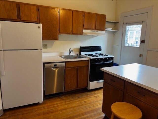 Foto del edificio - 380 Riverway