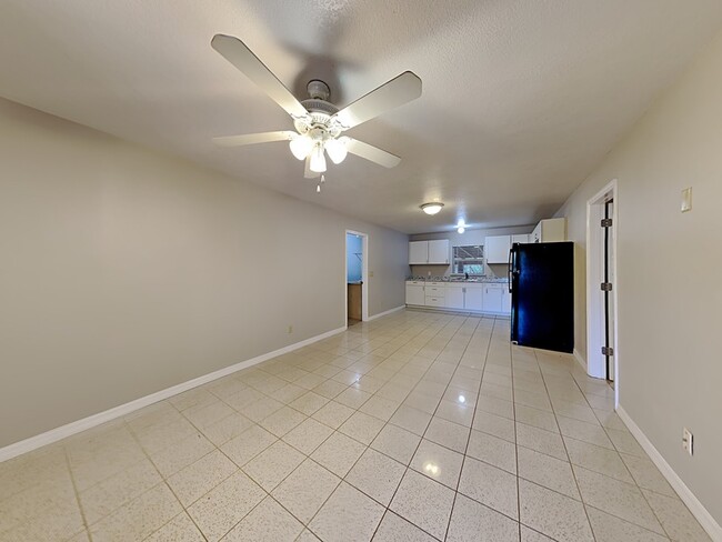 Building Photo - 1431 Seminola Blvd