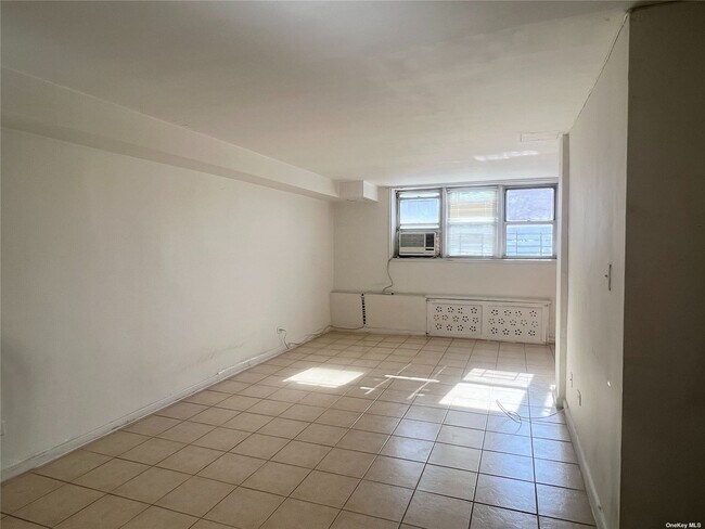 Building Photo - 34-25 150th Pl