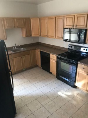 Building Photo - 425 N Broom St