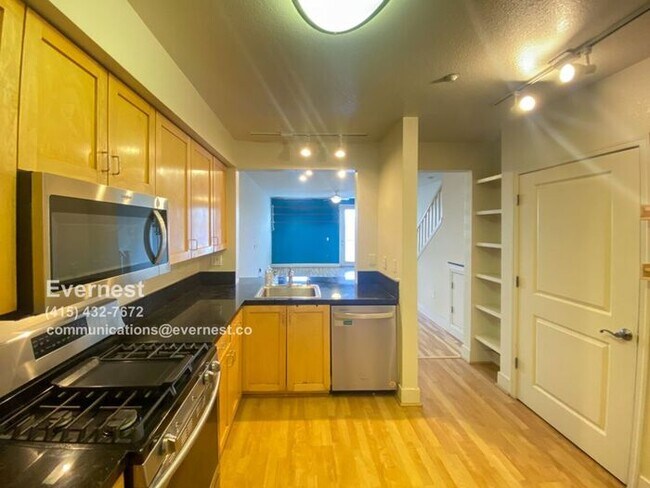 Foto del edificio - 1528 Brunswig Ln