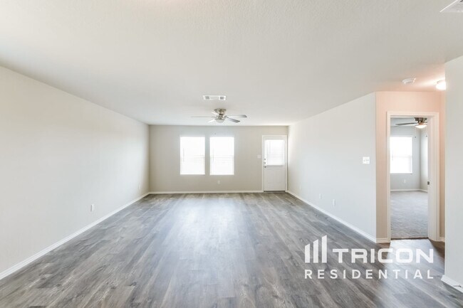 Building Photo - 9720 Marbach Brk