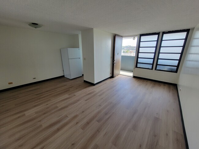 Foto del edificio - 3175 Waialae Ave