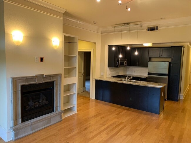 Photo - Meadow St, 600 Apartment