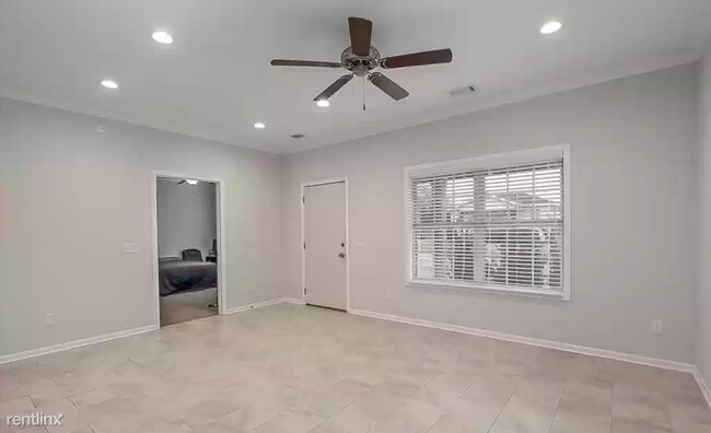 Foto del edificio - 3 br, 3.5 bath House - 626 31st Ave E