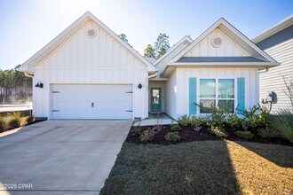 Building Photo - 609 Hancock Wy