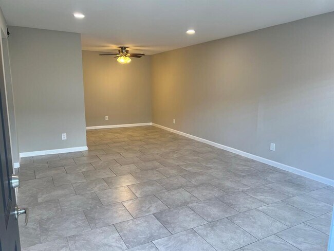 Foto del edificio - 5550 N Braeswood Blvd