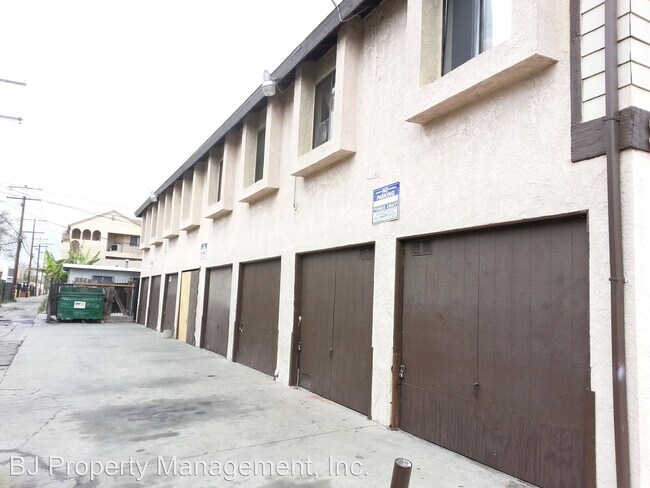 Foto del edificio - 921-937 E 10th St