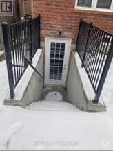 Building Photo - 104 Commodore Dr