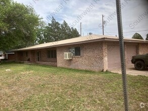 Building Photo - 141 Texas Dr