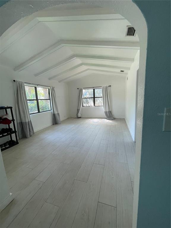 Foto del edificio - 345 22nd Ave S