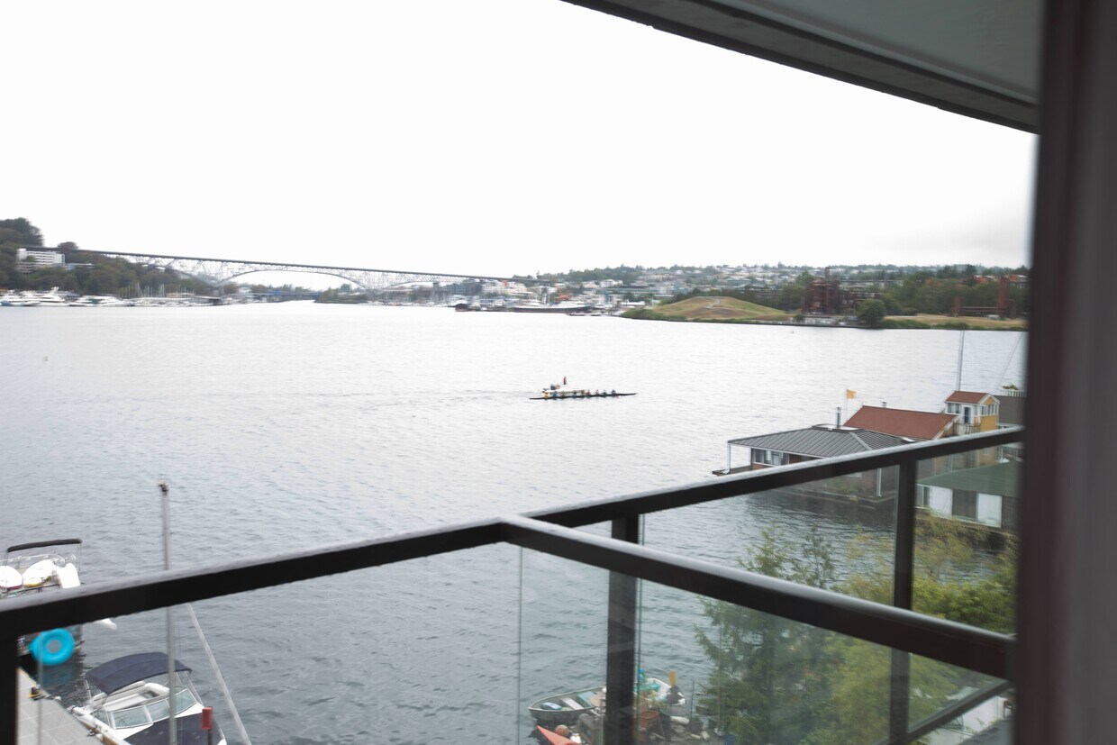 Deck View to Gas Works Park - 2301 Fairview Ave E