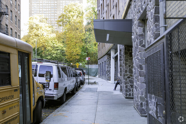 Entrance & Walkway - 37 Hillside Ave