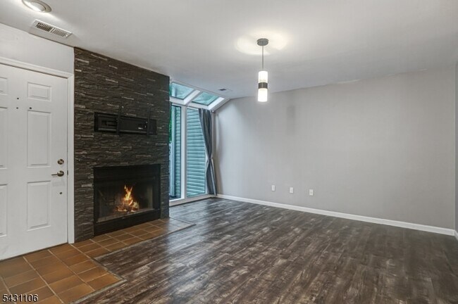 Foto del edificio - 7 Sussex Ct