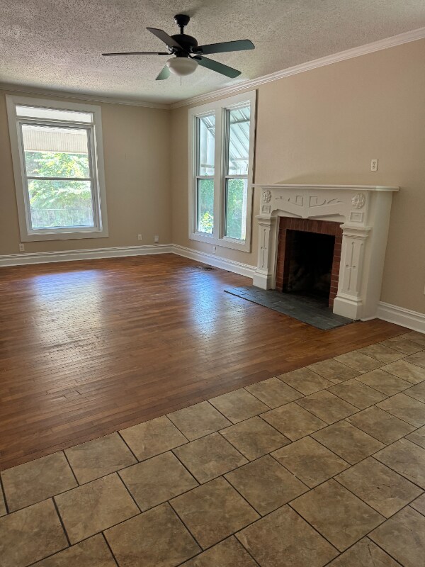 Primary Photo - 1608 W Grand Ave